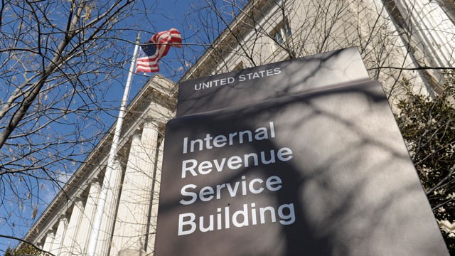 What the New IRS Rules Do — and Don’t — Mean for Those Earning $600 or More on Platforms Like Etsy, Airbnb, and Venmo