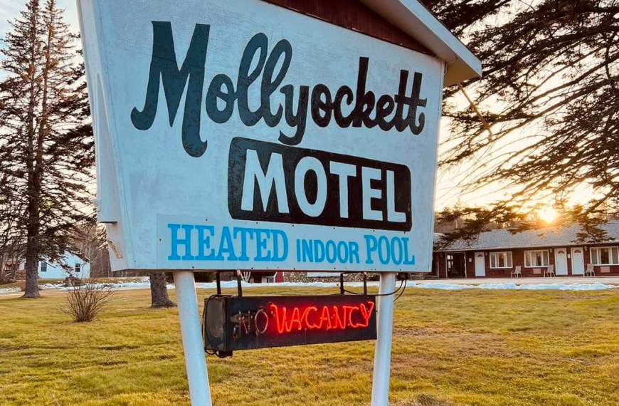 Classic Old Style Maine Motor Lodge In Tucker Carlson’s Favorite Place&hellip;